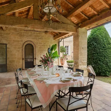 Feriehus 16th-century Manor In A Village Near Uzes Saint-Siffret